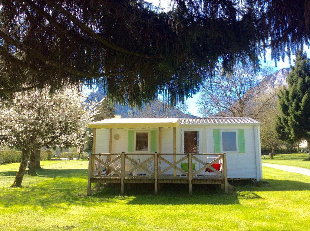 Camping Le Verger Fleuri Lathuile Extérieur photo