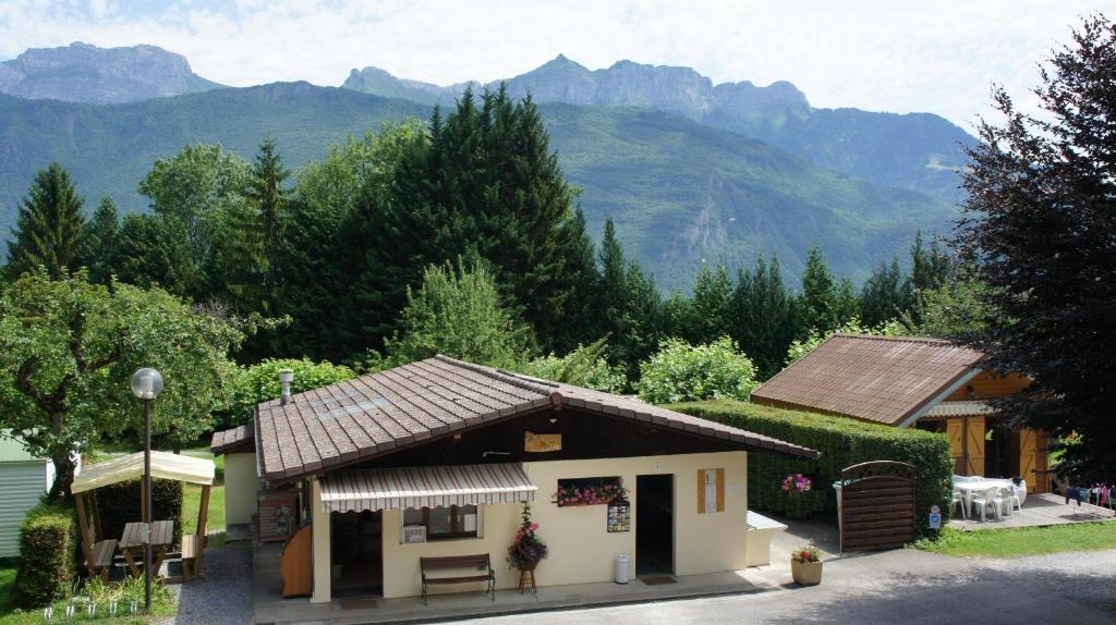Camping Le Verger Fleuri Lathuile Extérieur photo