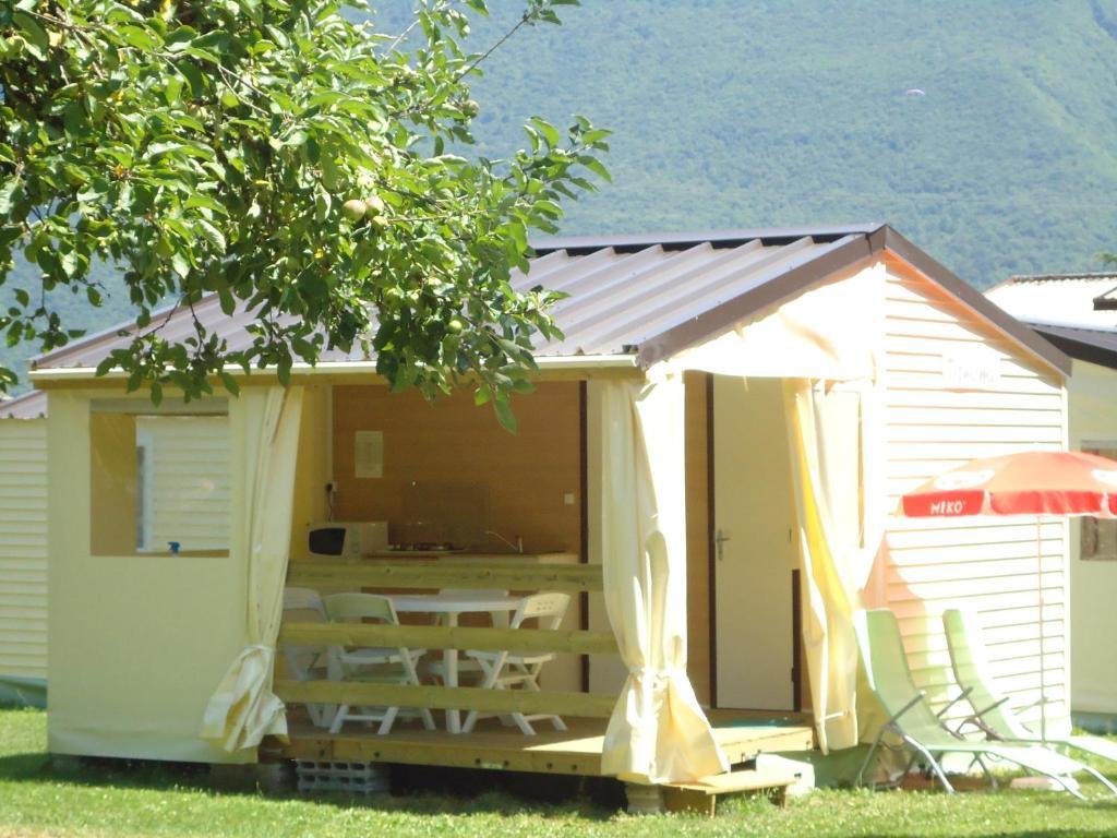 Camping Le Verger Fleuri Lathuile Chambre photo