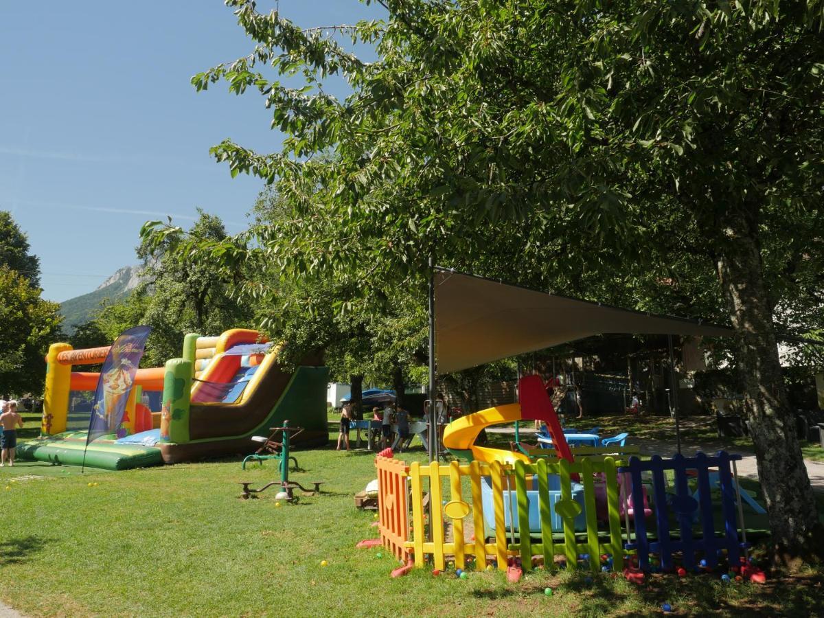 Camping Le Verger Fleuri Lathuile Extérieur photo